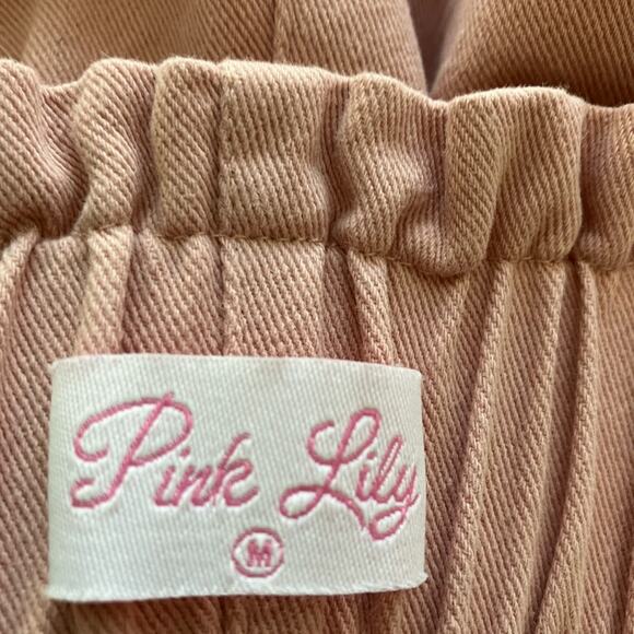 New ~ PINK LILY BOUTIQUE ~ Frayed Hem Paper Bag Denim Shorts Size Medium - Picture 5 of 6